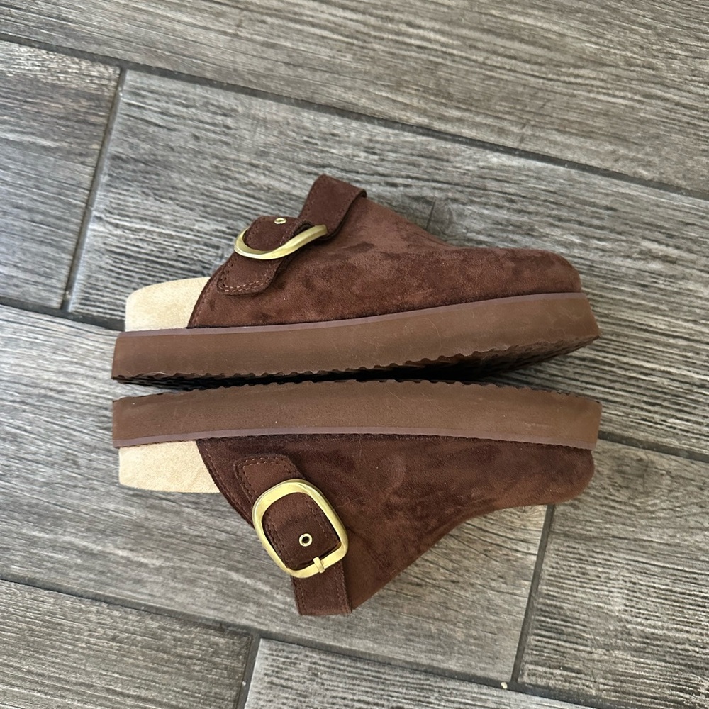 American Eagle Outfitters Brown Suede Buckle Clogs - Picture 2 of 4